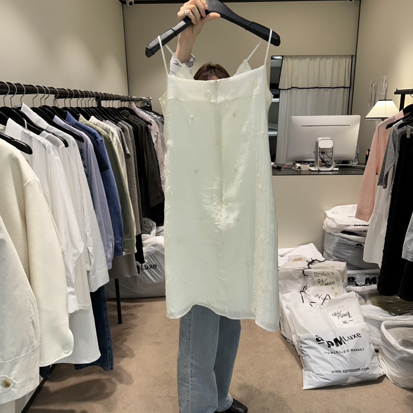 RE STOCK東大門實拍女裝新品休閑人氣真品時尚連衣裙刺繡RE STOCK連衣裙