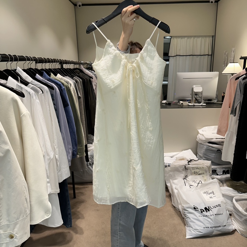 RE STOCK東大門實拍女裝新品休閑人氣真品時尚連衣裙刺繡RE STOCK連衣裙圖色1