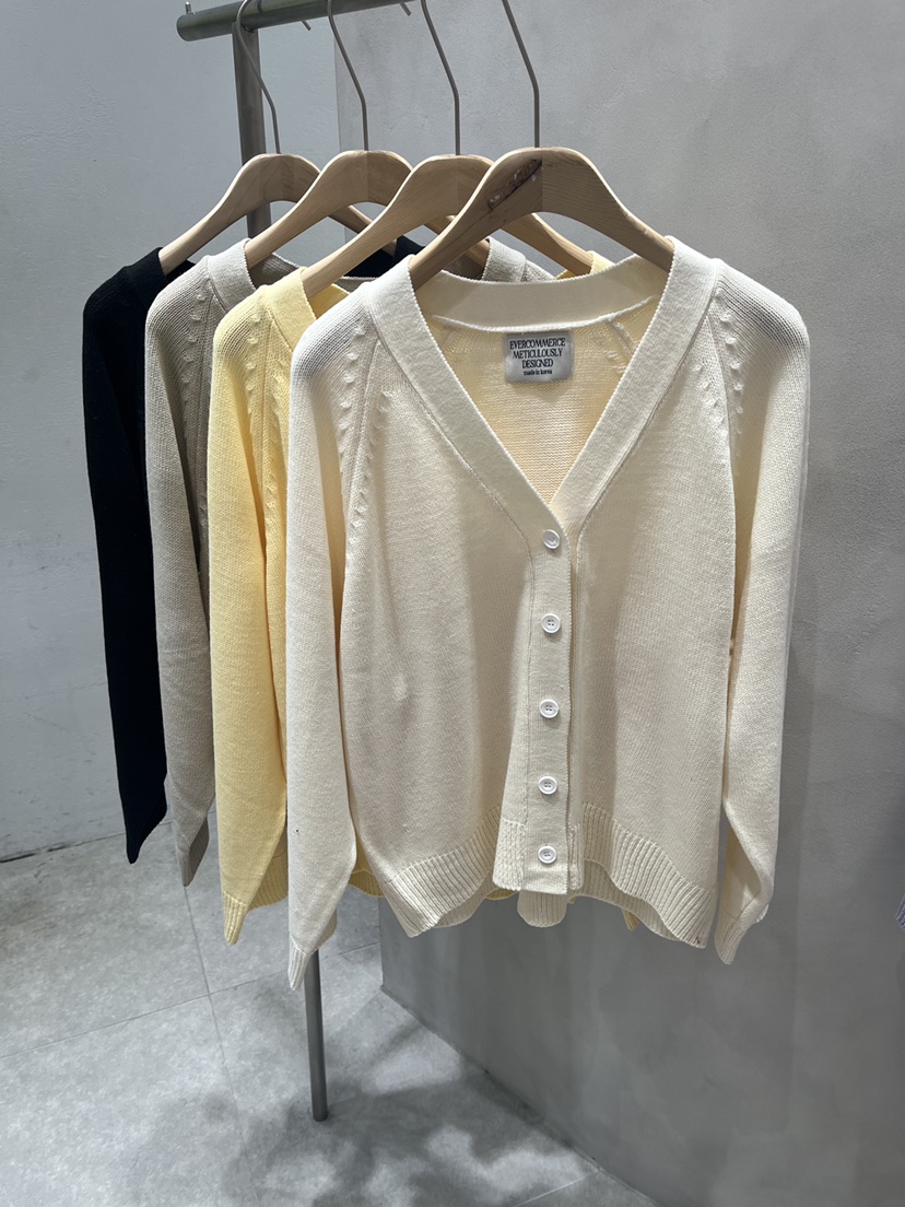 EVERCOMMERCE METICULOUSLY DESIGNED韓國代購女裝新品職業針織衫EVERCOMMERCE METICULOUSLY DESIGNED針織衫