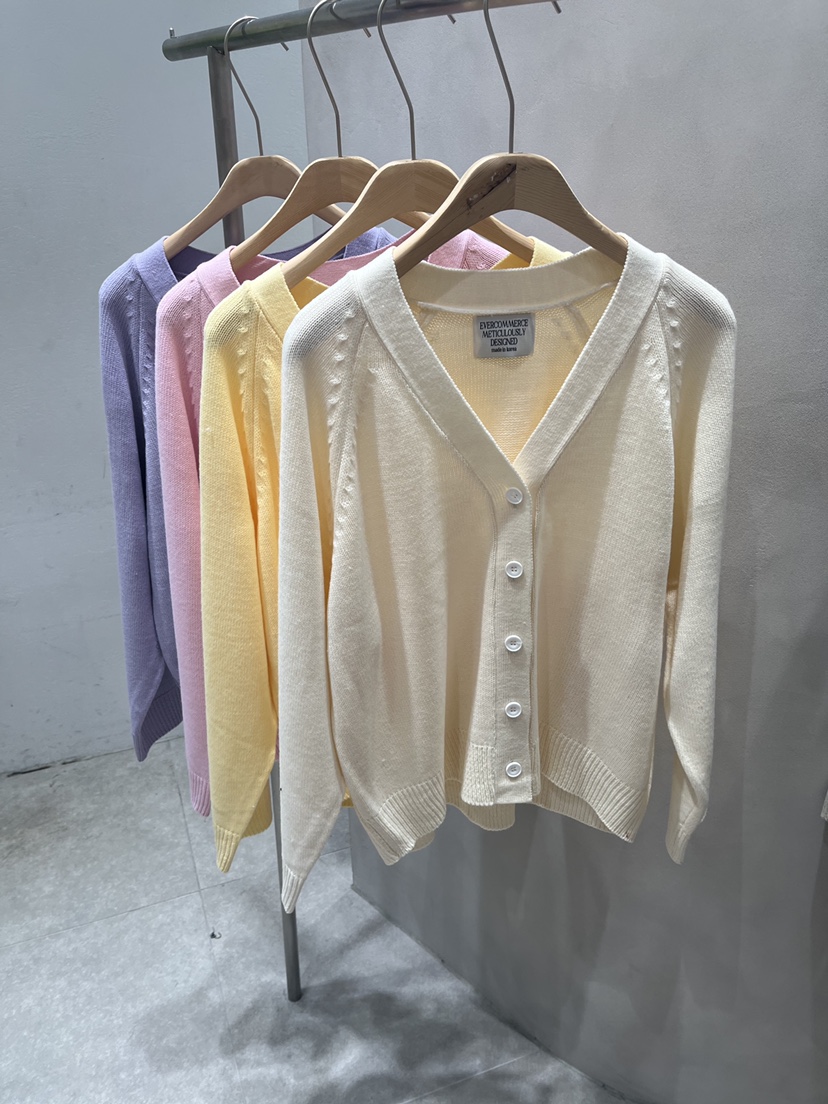 EVERCOMMERCE METICULOUSLY DESIGNED韓國代購女裝新品職業針織衫EVERCOMMERCE METICULOUSLY DESIGNED針織衫