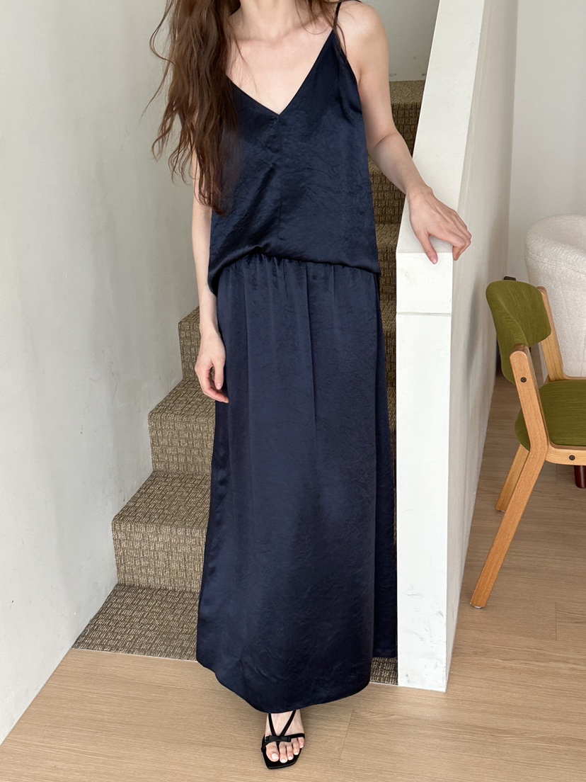 JEONG GAM STUDIOS韓國東大門直郵女士新款休閑長裙緞面JEONG GAM STUDIOS長裙