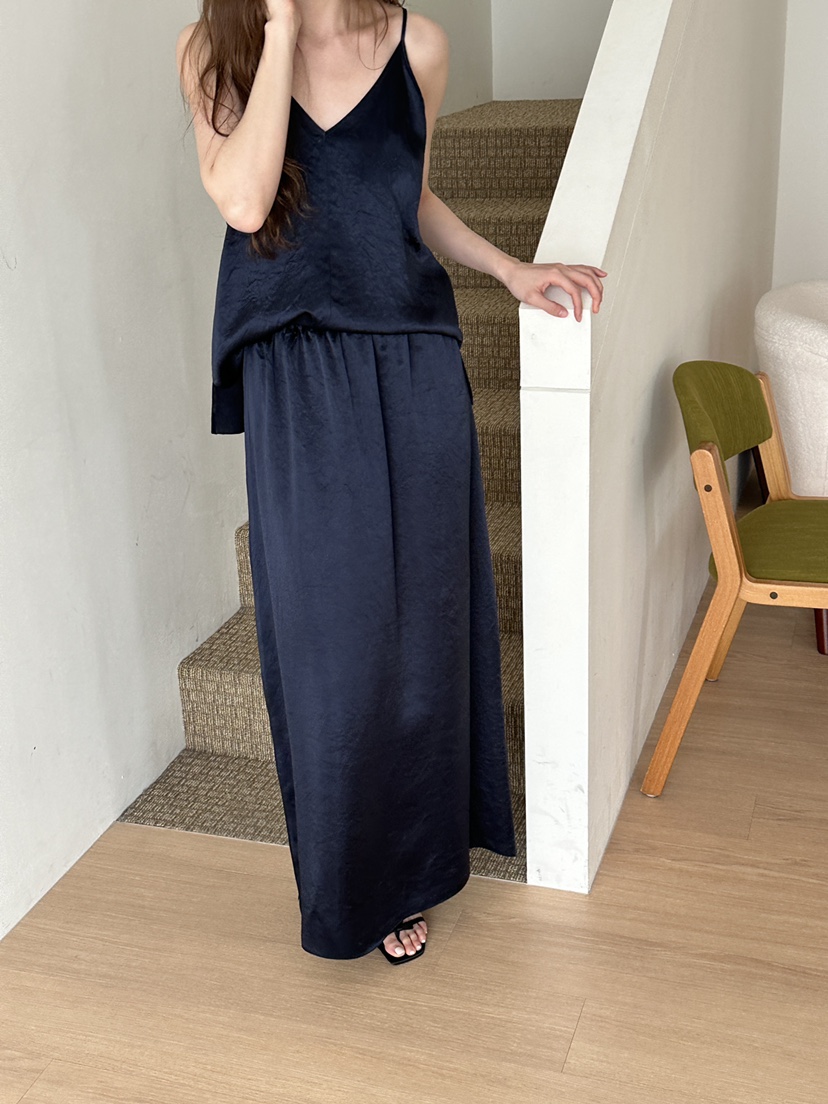 JEONG GAM STUDIOS韓國東大門直郵女士新款休閑長裙緞面JEONG GAM STUDIOS長裙