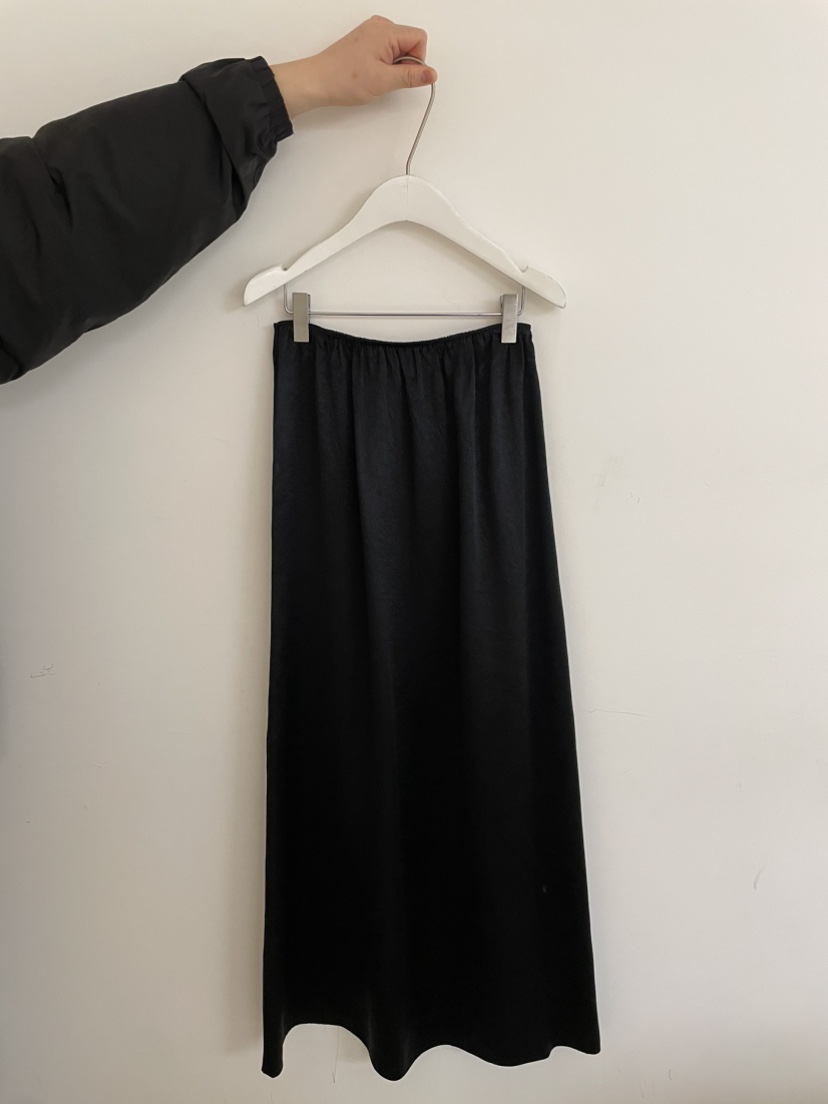 JEONG GAM STUDIOS韓國東大門直郵女士新款休閑長裙緞面JEONG GAM STUDIOS長裙圖色2