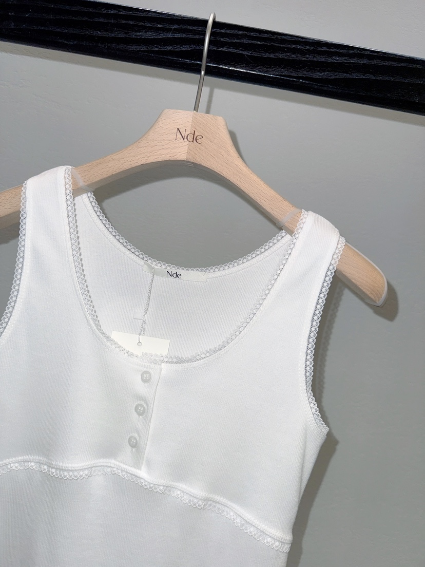 NDE韓國東大門代購女裝新款時尚職業人氣吊帶背心蕾絲紐扣BOHEME_NDE吊帶/背心