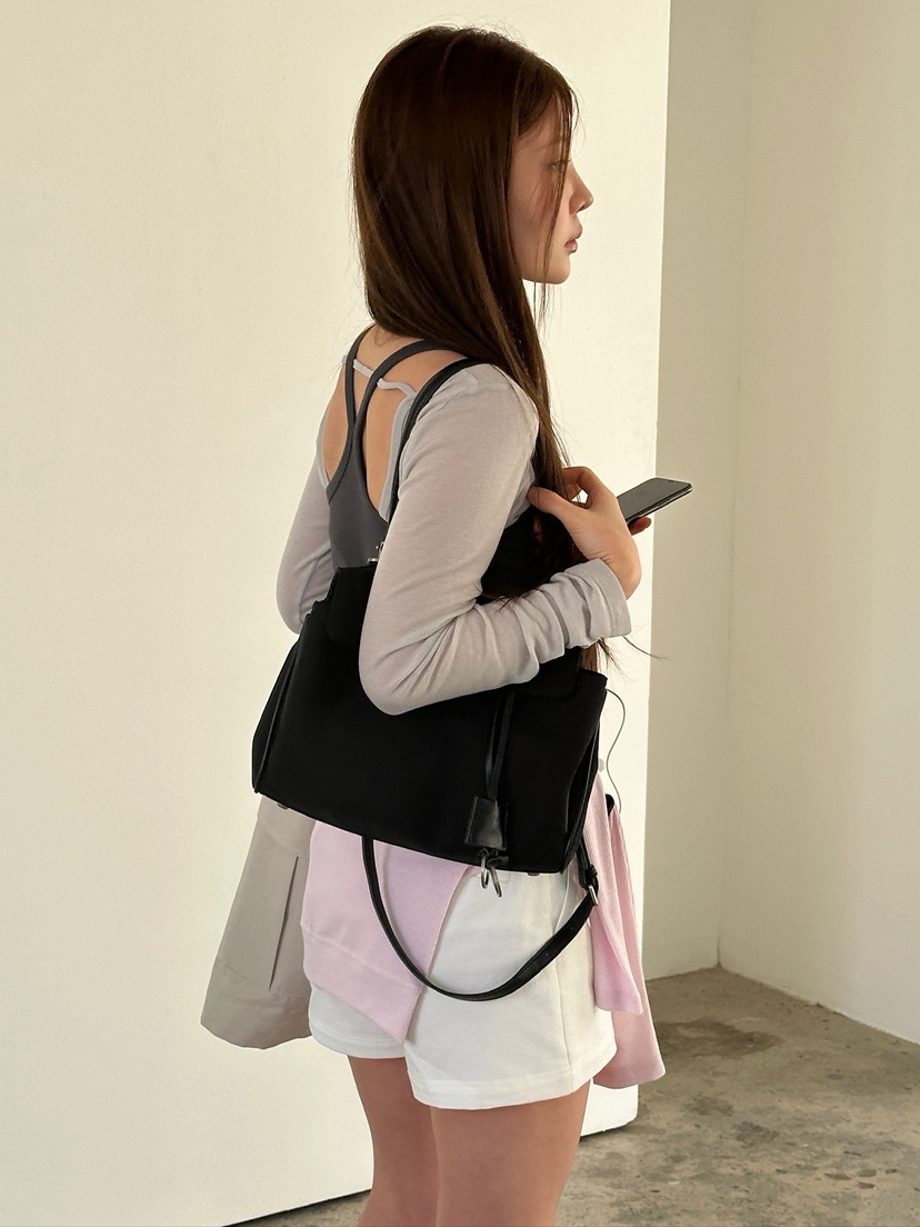 UNBOUND韓國直郵實拍女士新品熱賣推薦時尚人氣休閑長袖T恤UNBOUND長袖T恤