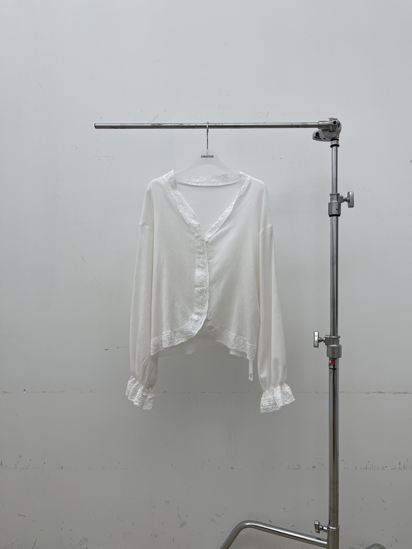 ATMOSPHERE韓國直郵女士新品推薦職業人氣襯衫蕾絲衫羊毛衫ATMOSPHERE/BLING襯衫/蕾絲衫圖色1