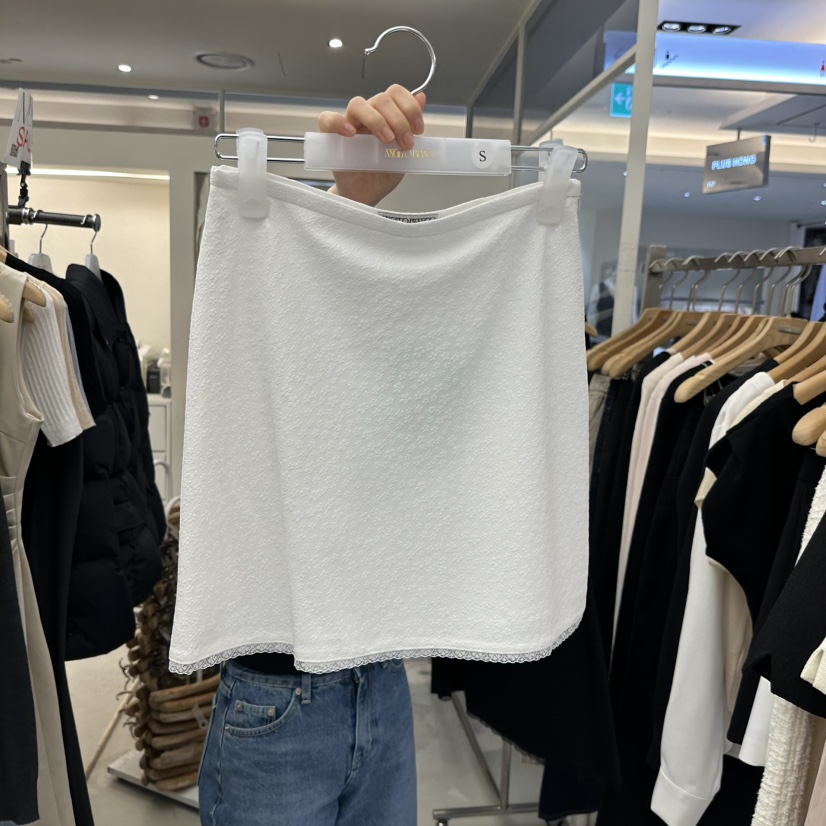 MER韓國直郵實拍女士新品人氣職業推薦休閑時尚熱賣短裙蕾絲MER/ANGELO BIANCO短裙圖色1