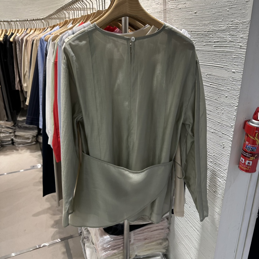 2BOTTLE/AUNNAR韓國東大門直郵女士新款職業熱賣襯衫蕾絲衫2BOTTLE/AUNNAR襯衫/蕾絲衫