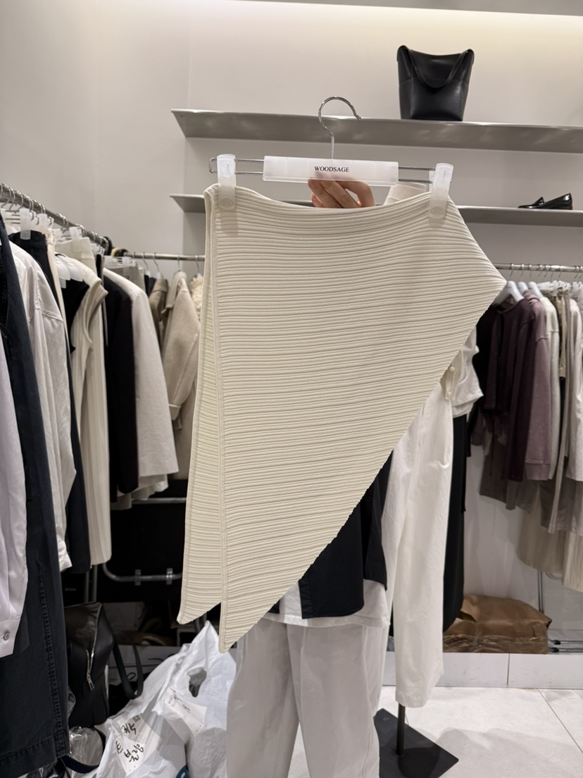 WOOD SAGE韓國直郵女士新品休閑26春夏圍巾披肩披肩褶裥WOOD SAGE圍巾/披肩圖色1