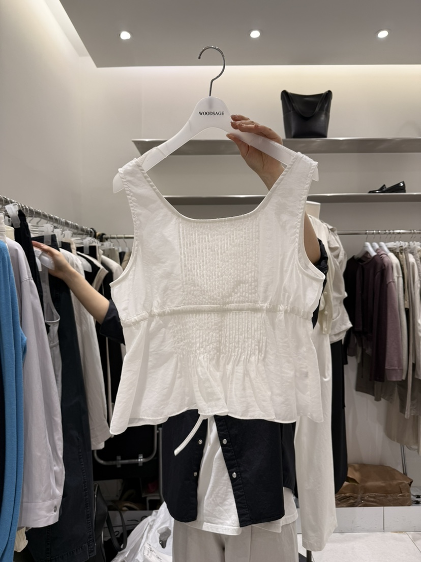 WOOD SAGE韓國直郵實拍女士新品時尚休閑職業吊帶背心褶裥WOOD SAGE吊帶/背心圖色1