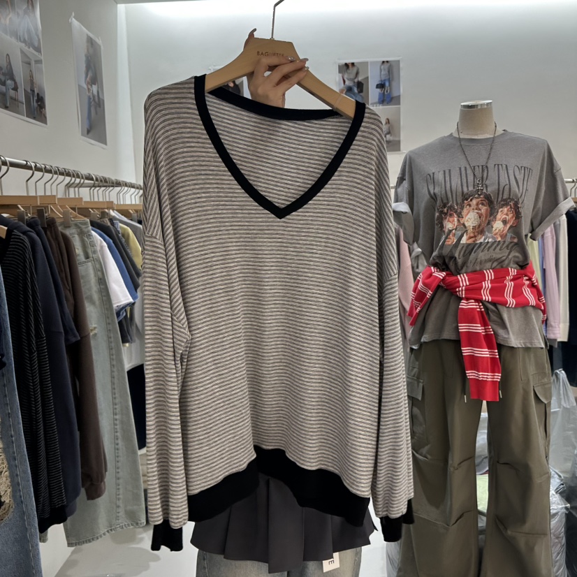 BAGUETTE-P韓國直郵實拍女裝新款時尚人氣26春夏長袖T恤BAGUETTE-P長袖T恤圖色2