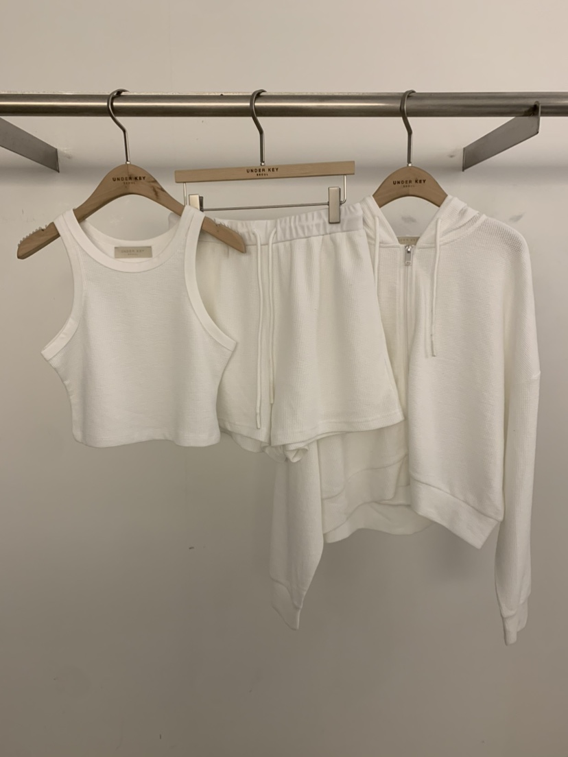 UNDER KEY韓國代購女士新款時尚推薦人氣套裝三件套連帽衫UNDER KEY套裝圖色2