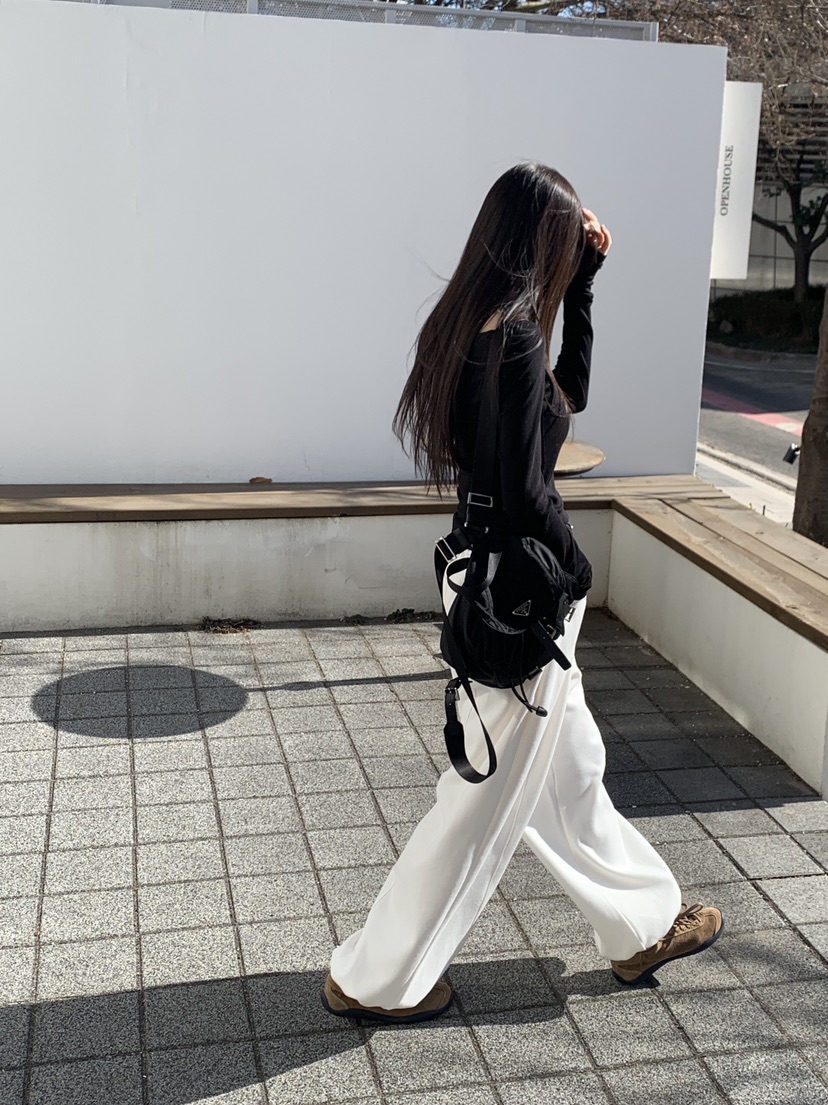 LOGARDEN韓國直郵實拍女士新款26春夏休閑熱賣長袖T恤假兩件LO GARDEN長袖T恤