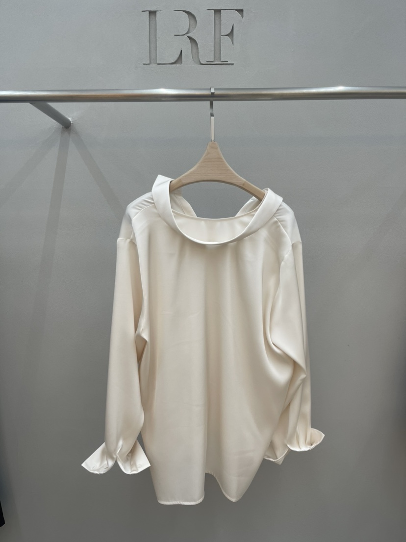 PLUS HONG-P韓國東大門直郵女裝新款推薦襯衫蕾絲衫不含吊帶絲綢LORA FAMILY/PLUS HONG襯衫/蕾絲衫