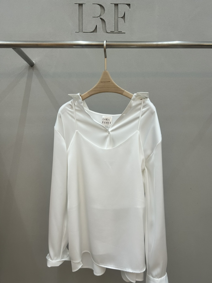 PLUS HONG-P韓國東大門直郵女裝新款推薦襯衫蕾絲衫不含吊帶絲綢LORA FAMILY/PLUS HONG襯衫/蕾絲衫圖色3