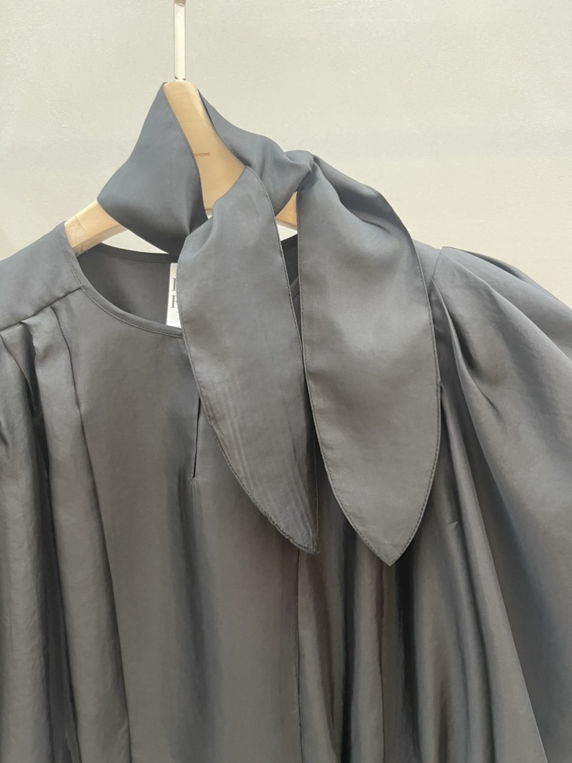 PLUS HONG-P韓國代購女裝新品熱賣職業休閑襯衫蕾絲衫拉鏈LORA FAMILY/PLUS HONG襯衫/蕾絲衫