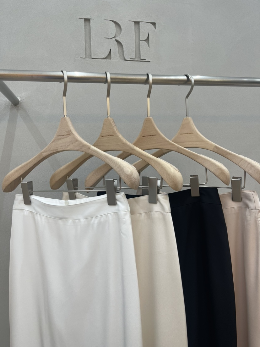 PLUS HONG-P韓國直郵女裝新品時尚人氣職業26春夏長裙絲綢LORA FAMILY/PLUS HONG長裙