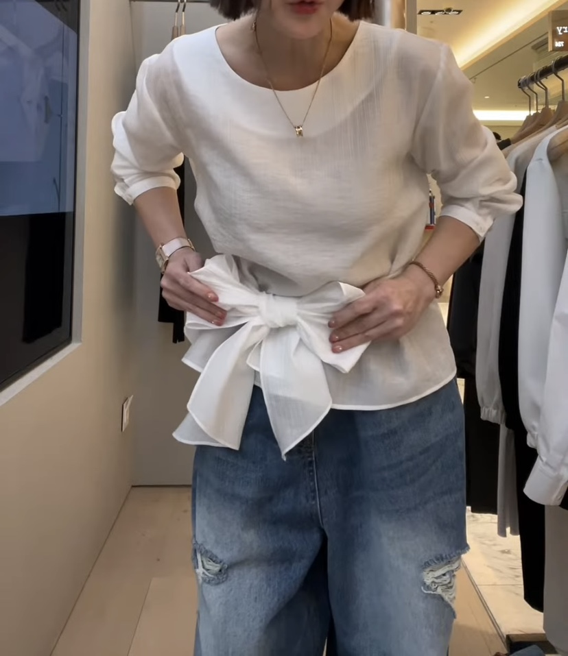 PLUS HONG-P韓國代購女士新款時尚襯衫蕾絲衫含圍巾系帶LORA FAMILY/PLUS HONG襯衫/蕾絲衫