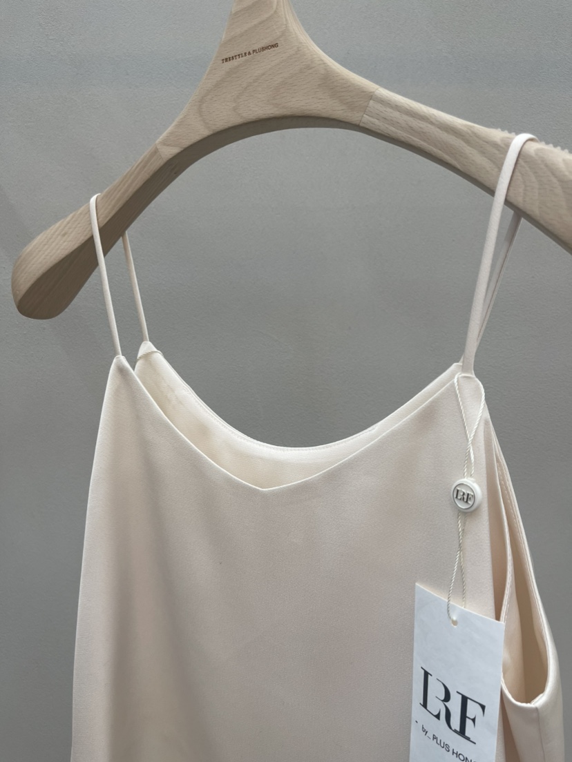 PLUS HONG-P韓國直郵實拍女裝新品休閑職業人氣吊帶背心LORA FAMILY/PLUS HONG吊帶/背心