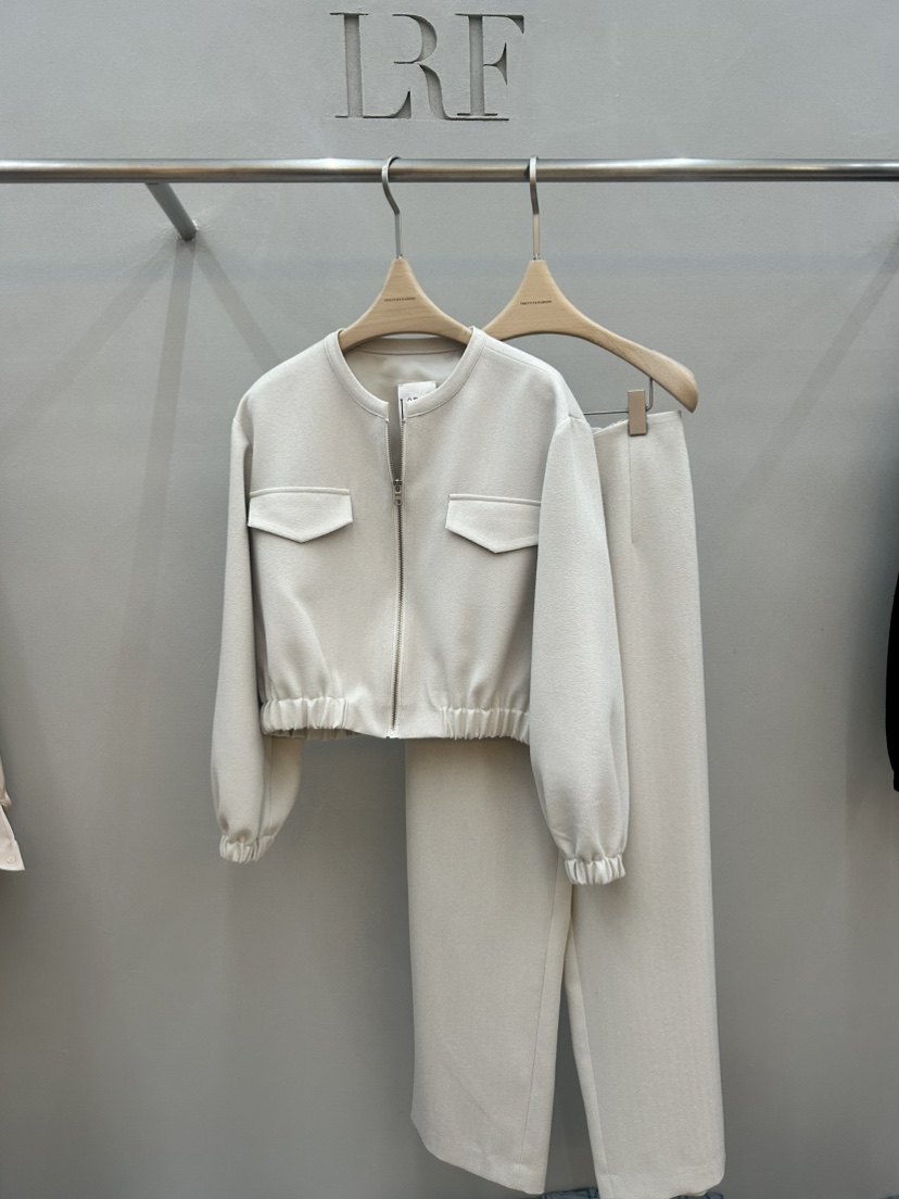 PLUS HONG-P東大門實拍女士新款熱賣人氣26春夏推薦休閑褲LORA FAMILY/PLUS HONG休閑褲