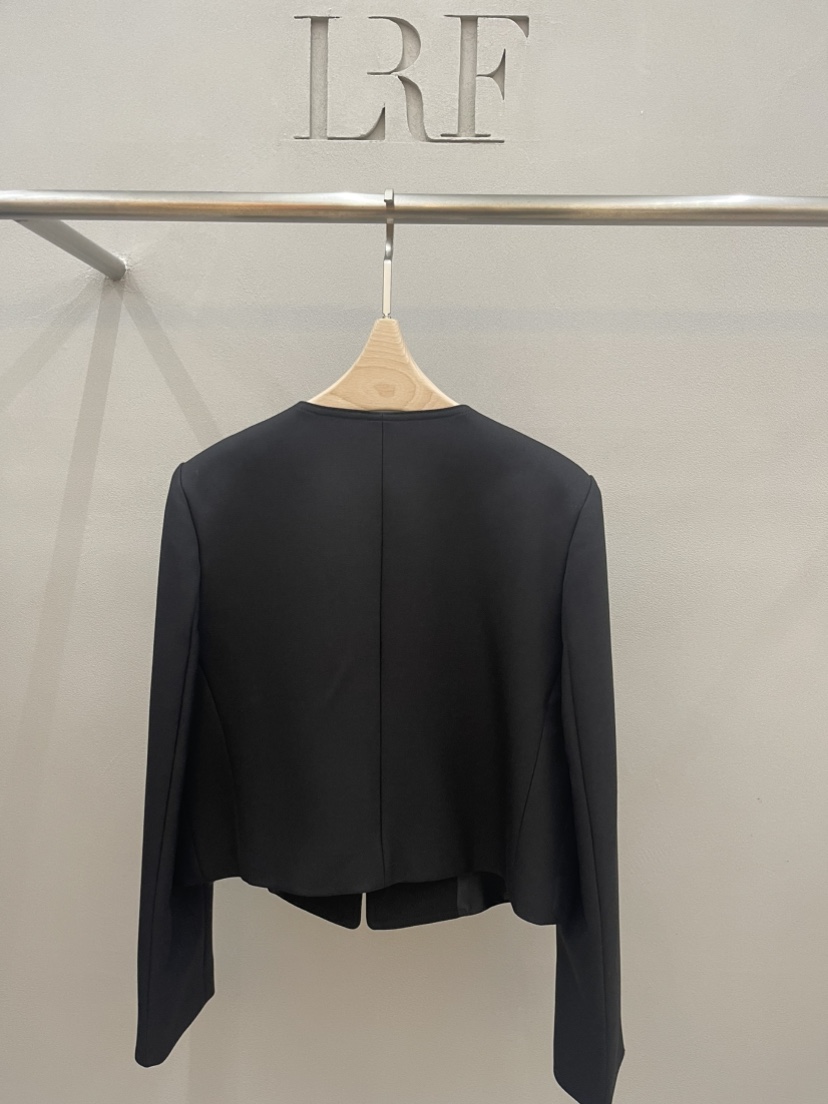 PLUS HONG-P東大門代購女士新款26春夏休閑熱賣職業夾克LORA FAMILY/PLUS HONG夾克