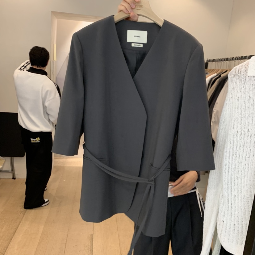 LA MAGIE FEMME東大門代購女士新款熱賣時尚夾克含腰帶Lamagie Femme夾克圖色2