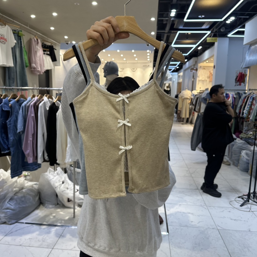 HIPTIQUE東大門實拍女士新品熱賣推薦職業休閑吊帶背心紐扣HIPTIQUE吊帶/背心圖色1