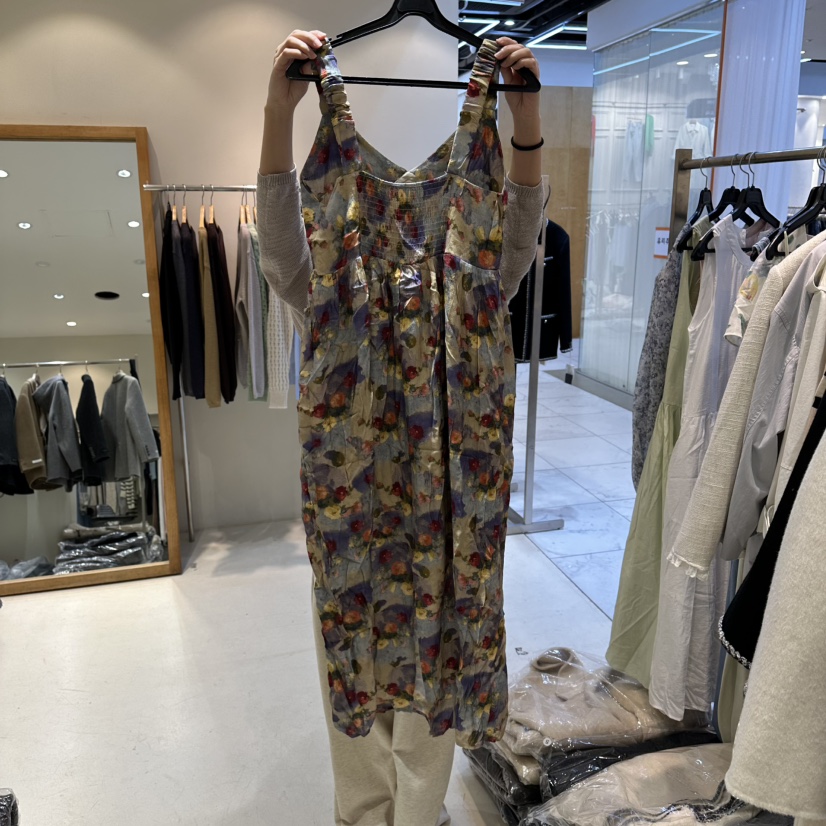 HER/PLAYLIST東大門實拍女裝新品人氣推薦職業時尚連衣裙HER/PLAYLIST連衣裙