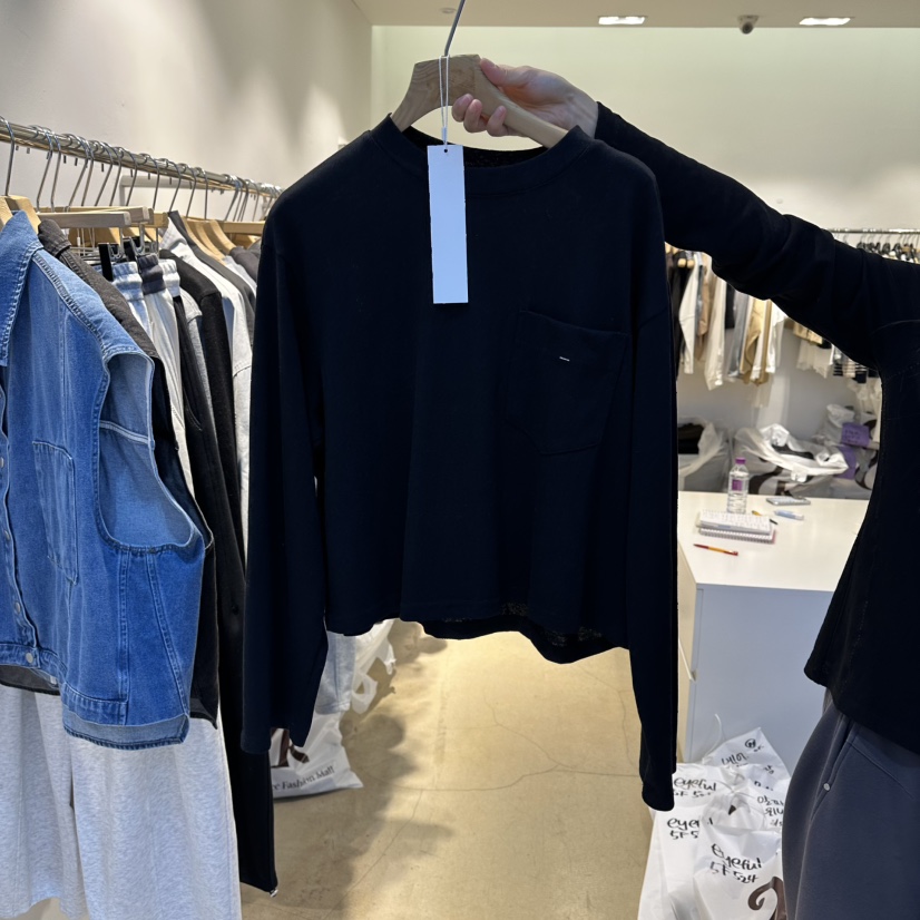 EYEFUL-Q韓國直郵女士新品人氣真品熱賣職業長袖T恤口袋eyeful長袖T恤圖色4黑色