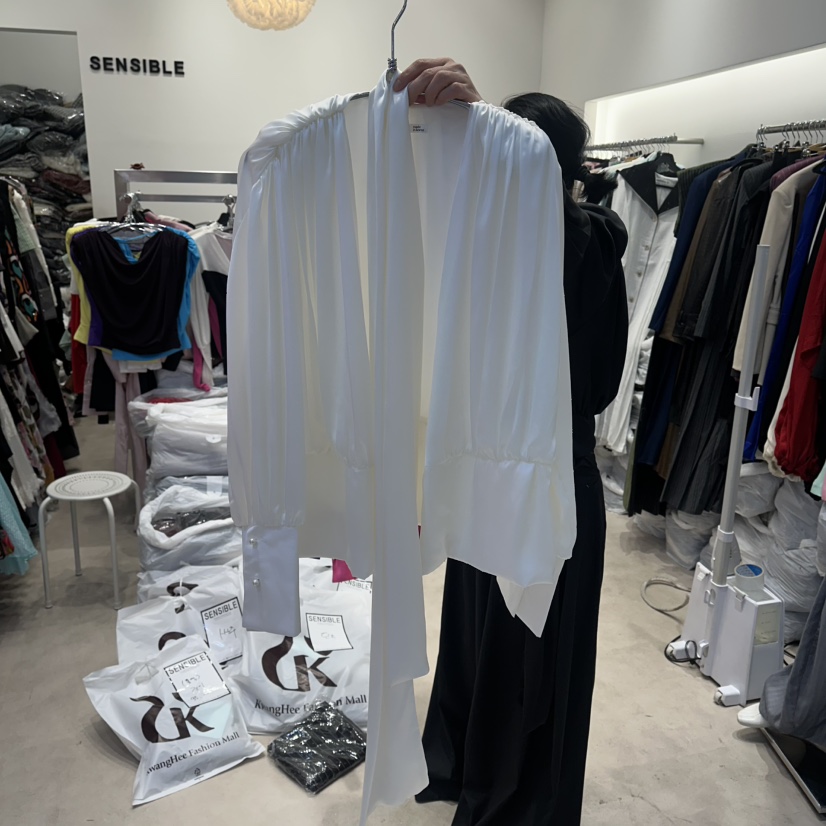 SENSIBLE-S韓國東大門代購女士新款熱賣襯衫蕾絲衫含腰帶真絲SENSIBLE襯衫/蕾絲衫圖色2