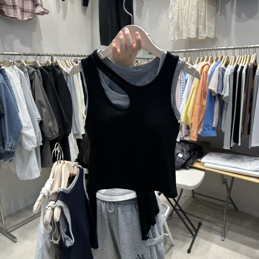 HOT PLACE/DREAM GIRIS/HOT ISSUE韓國東大門代購女士新款推薦吊帶背心假兩件HOT PLACE/DREAM GIRIS/HOT ISSUE吊帶/背心圖色5黑色