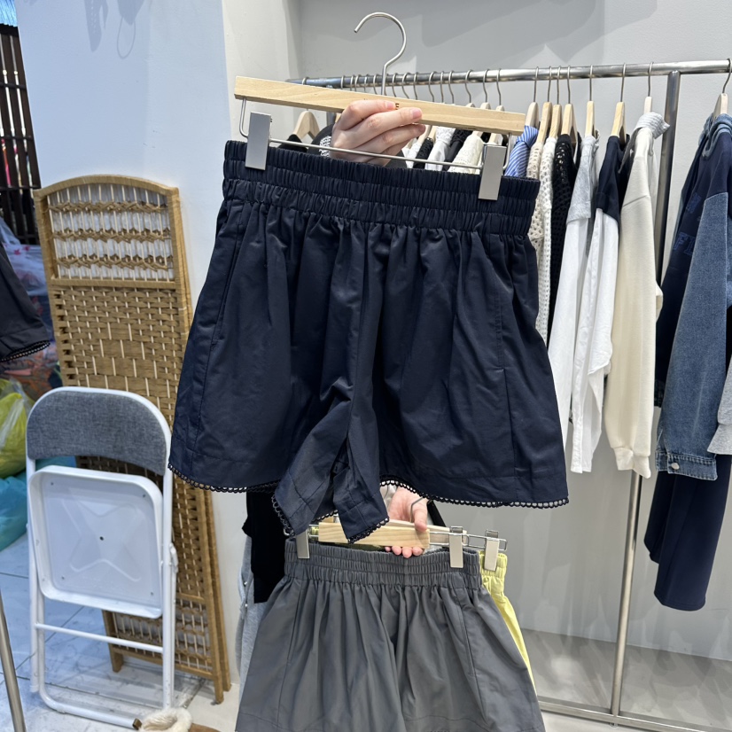 HOT PLACE/DREAM GIRIS/HOT ISSUE韓國東大門直郵女士新款推薦短褲HOT PLACE/DREAM GIRIS/HOT ISSUE短褲圖色3深藍色