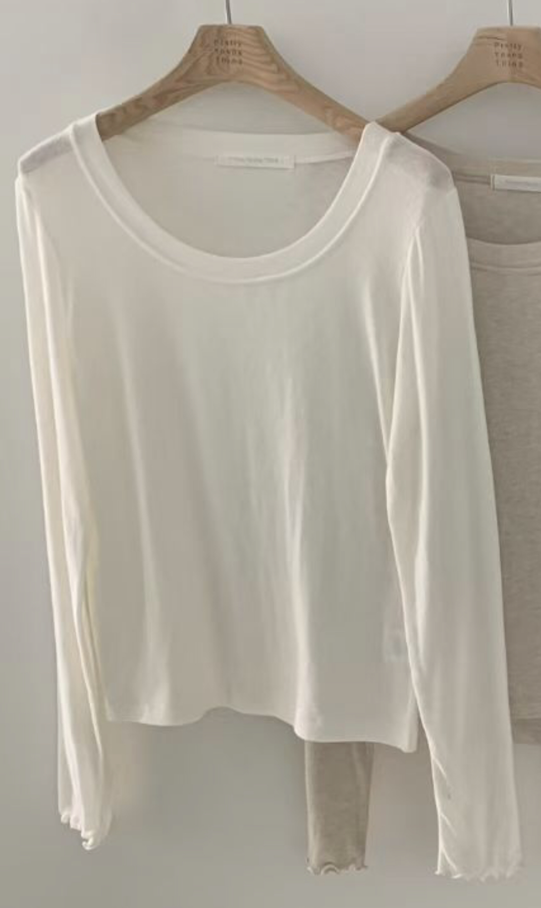 PYT-ot韓國直郵女士新款推薦人氣時尚熱賣26春夏長袖T恤pretty young thing長袖T恤圖色1