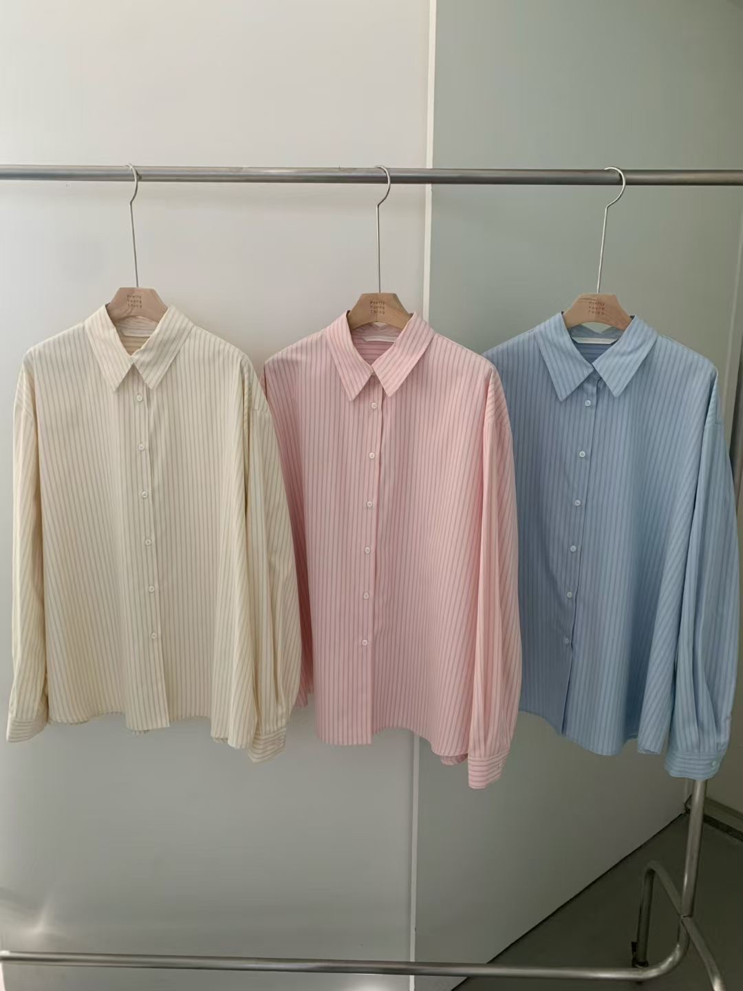 PYT-ot韓國直郵女士新品26春夏真品襯衫蕾絲衫不含內搭條紋pretty young thing襯衫/蕾絲衫