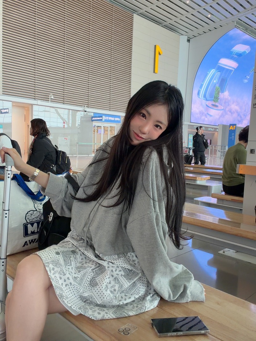 PALETTE-Q東大門直郵女裝新款職業26春夏人氣連衣裙連帽衫PALETTE-Q連衣裙