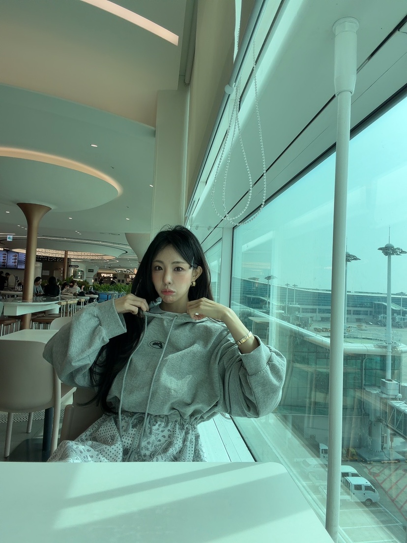 PALETTE-Q東大門直郵女裝新款職業26春夏人氣連衣裙連帽衫PALETTE-Q連衣裙