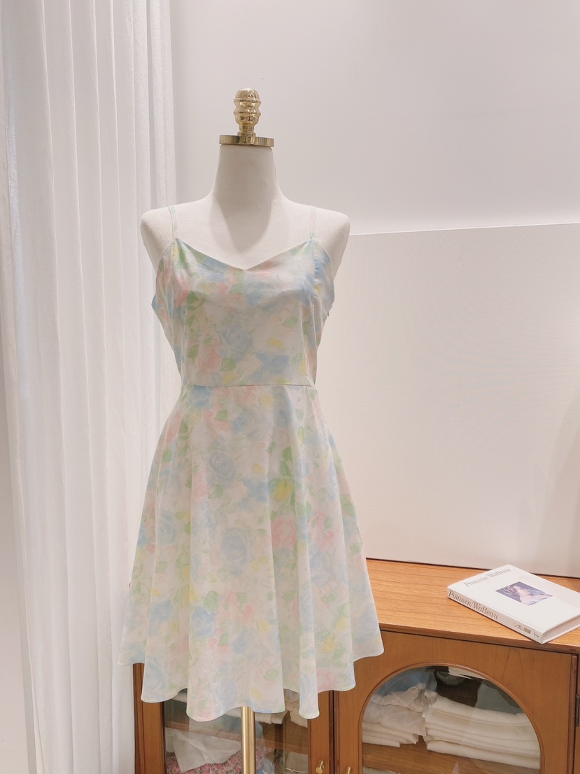 LETAILOR韓國直郵女裝新款26春夏時尚真品職業熱賣連衣裙LETAILOR連衣裙