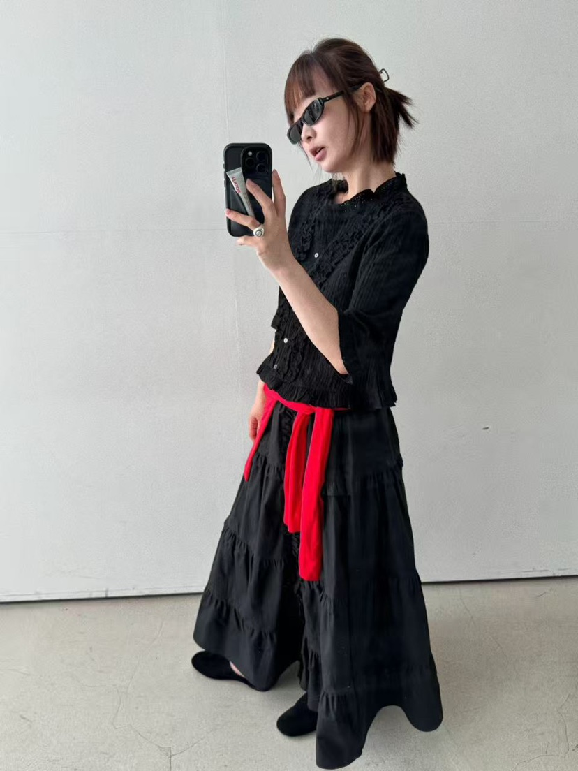 OLI SEOUL韓國直郵實拍女裝新品人氣推薦休閑時尚職業長裙OLI SEOUL長裙