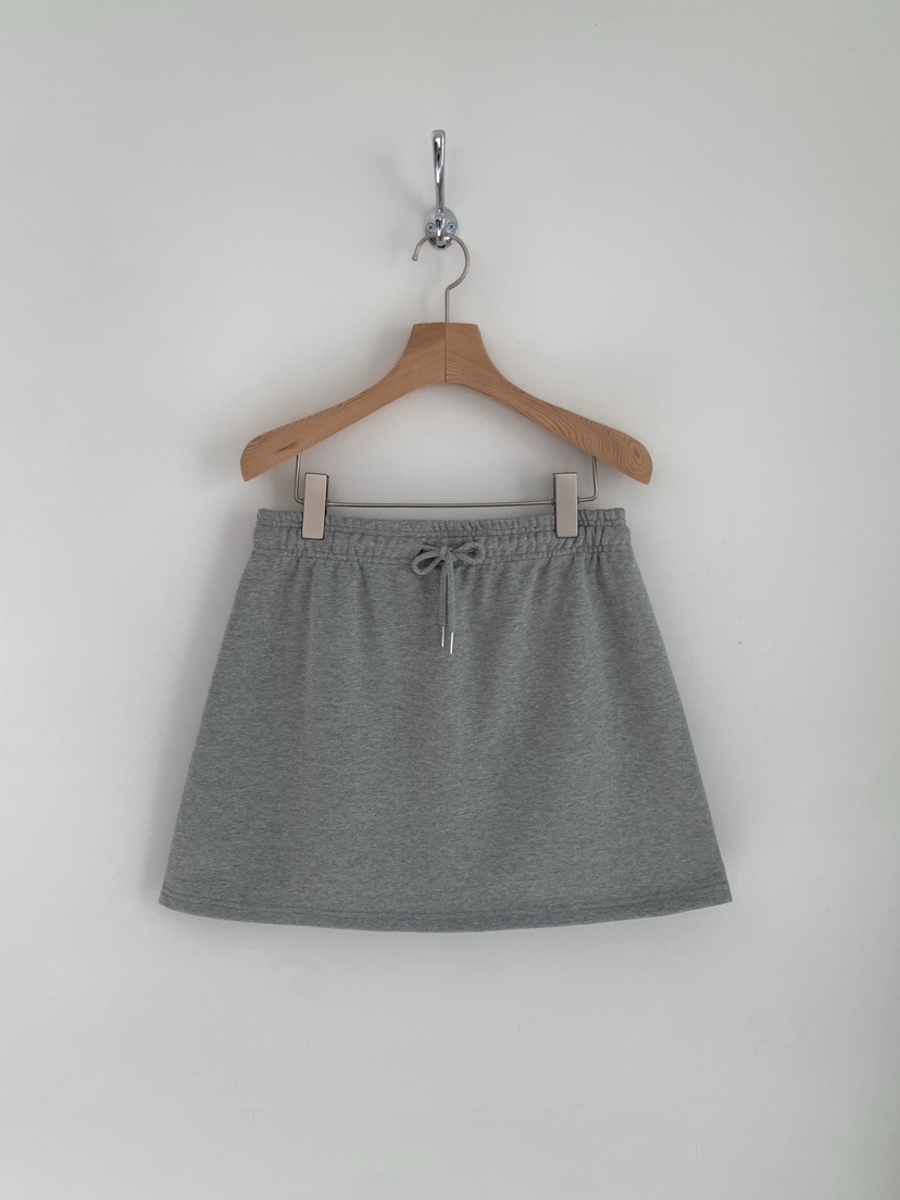 COURGETTE韓國東大門直郵女裝新款推薦職業休閑人氣熱賣短裙COURGETTE短裙圖色1