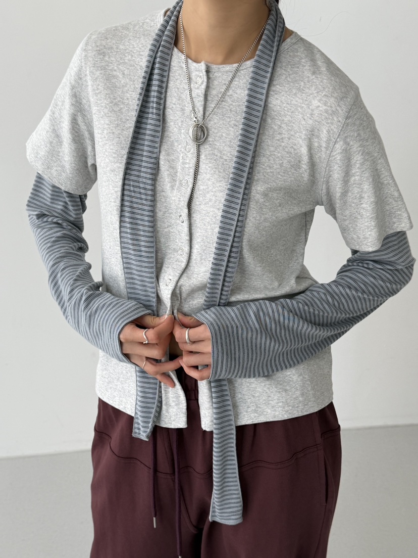 KARE/WEREPIECE韓國代購女裝新款熱賣長袖T恤含圍巾假兩件KARE/WEREPIECE長袖T恤