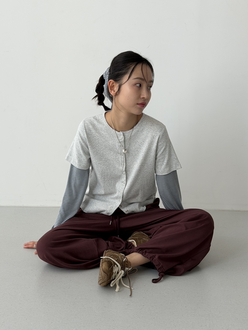 KARE/WEREPIECE韓國代購女裝新款熱賣長袖T恤含圍巾假兩件KARE/WEREPIECE長袖T恤