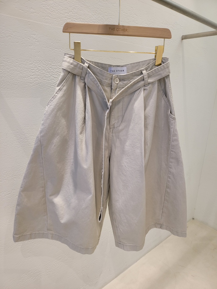 THE OTHER韓國直郵實拍女裝新款人氣時尚26春夏短褲含腰帶THE OTHER短褲圖色2