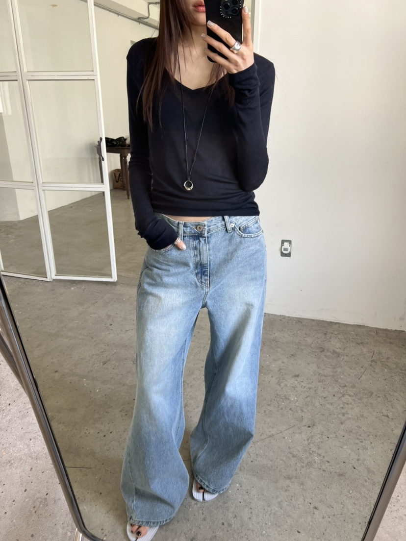 NOVUS韓國東大門代購女裝新款人氣26春夏推薦長袖T恤V領透明NOVUS長袖T恤