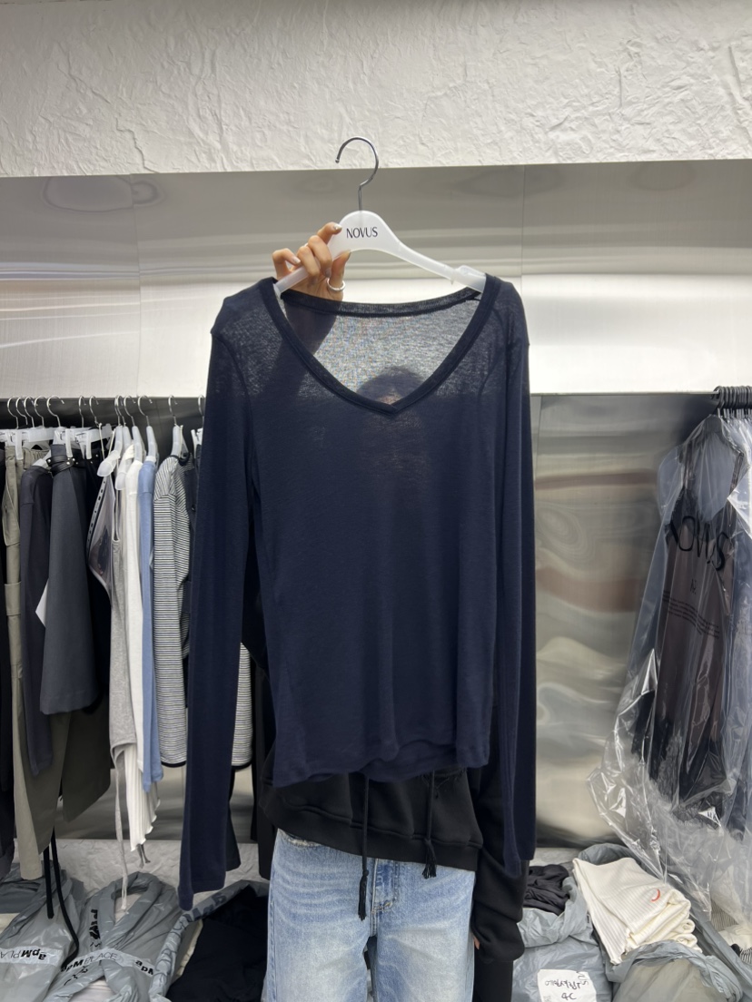 NOVUS韓國東大門代購女裝新款人氣26春夏推薦長袖T恤V領透明NOVUS長袖T恤圖色4
