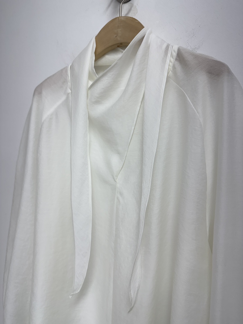 YIKHO STYLE韓國東大門直郵女士新款熱賣休閑襯衫蕾絲衫YIKHO STYLE襯衫/蕾絲衫