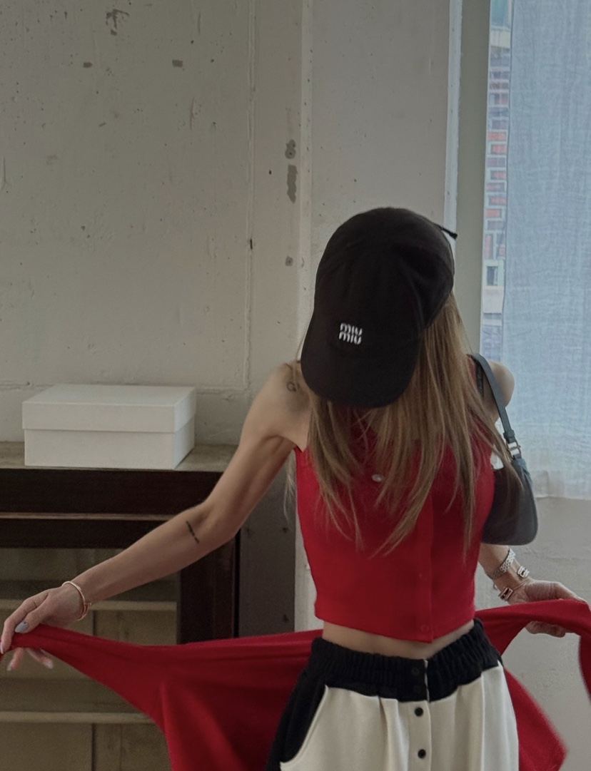 ZEROZERO韓國東大門直郵女裝新品熱賣時尚職業26春夏吊帶背心ZEROZERO吊帶/背心