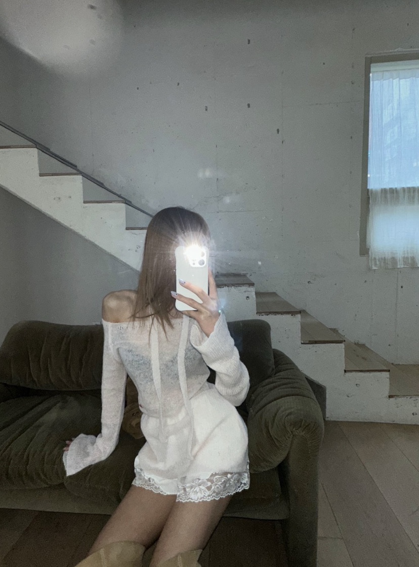 ZEROZERO韓國東大門直郵女士新款推薦人氣熱賣針織衫含脖帶ZEROZERO針織衫