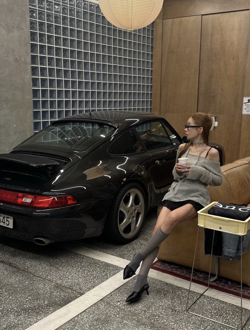 ZEROZERO韓國東大門直郵女士新款推薦人氣熱賣針織衫含脖帶ZEROZERO針織衫