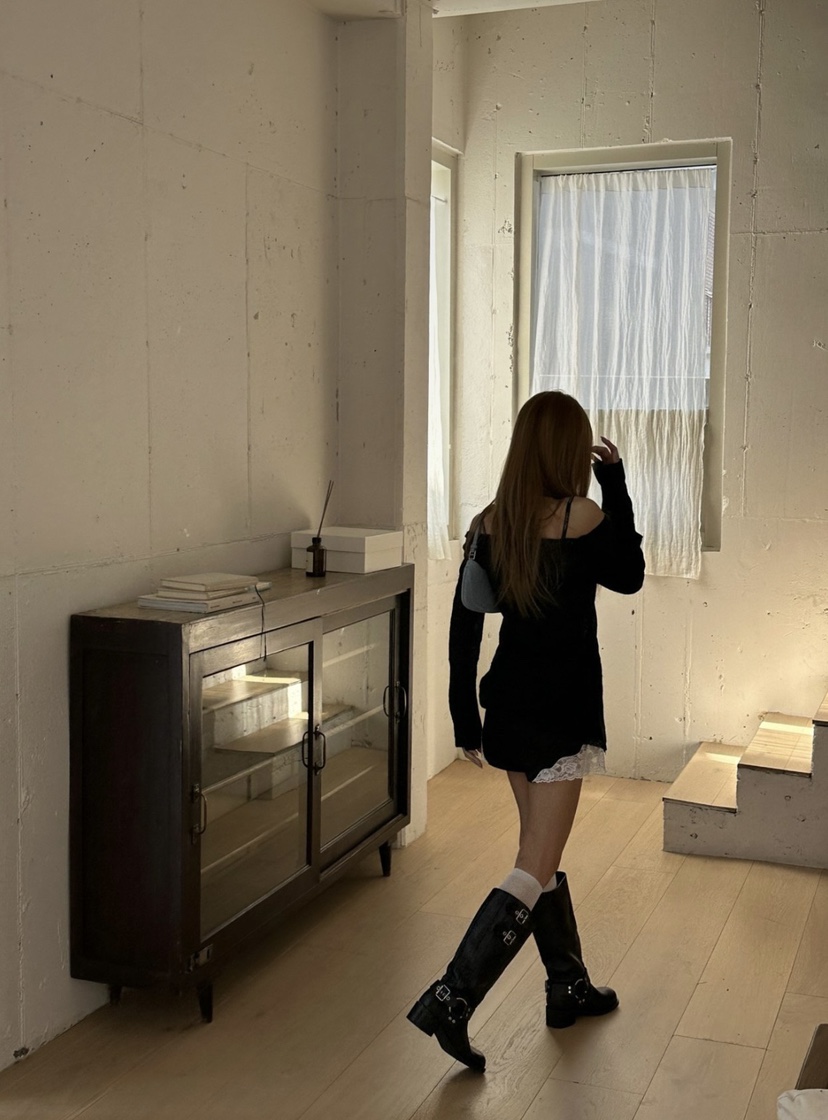 ZEROZERO韓國東大門直郵女士新款推薦人氣熱賣針織衫含脖帶ZEROZERO針織衫