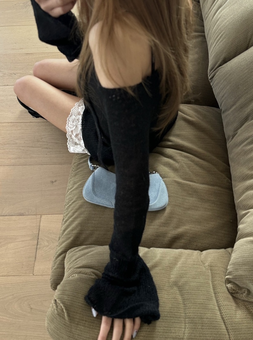 ZEROZERO韓國東大門直郵女士新款推薦人氣熱賣針織衫含脖帶ZEROZERO針織衫